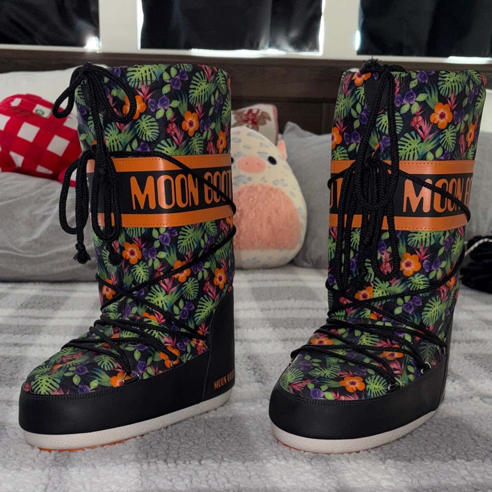 Moon Boot Tropical Floral Black Boots
